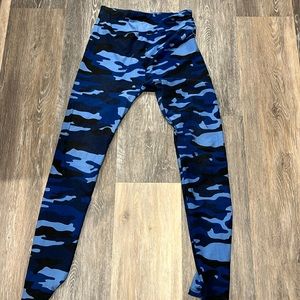 Camo leggings
